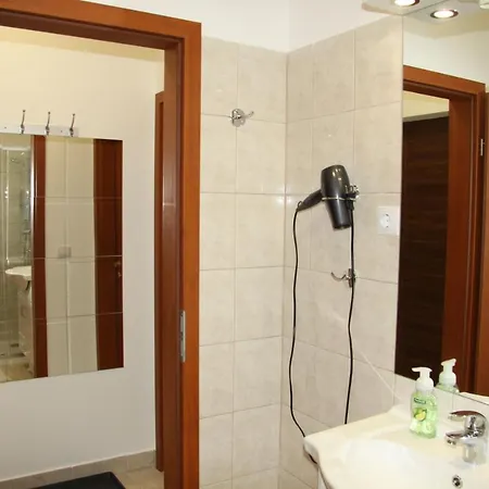 Vadvirag Apartment